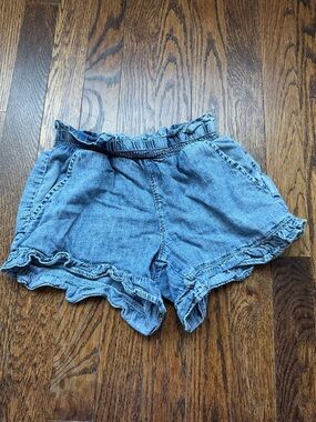 EUC girls gap chambray short